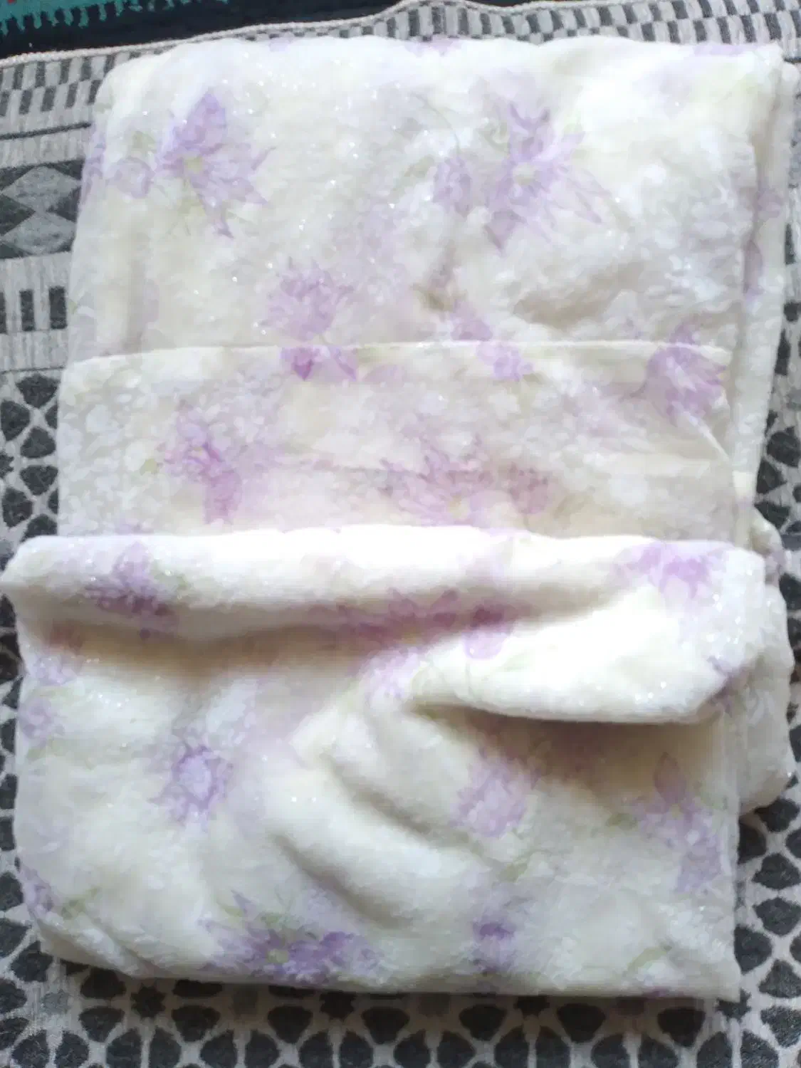 چادر عروس|لباس|کنگاور, |دیوار