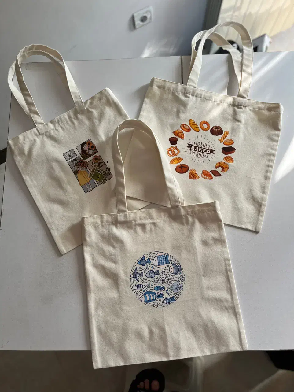 توت بگ،کیف نان،کیف|کیف، کفش، کمربند|بندر انزلی, آذربایجان|دیوار