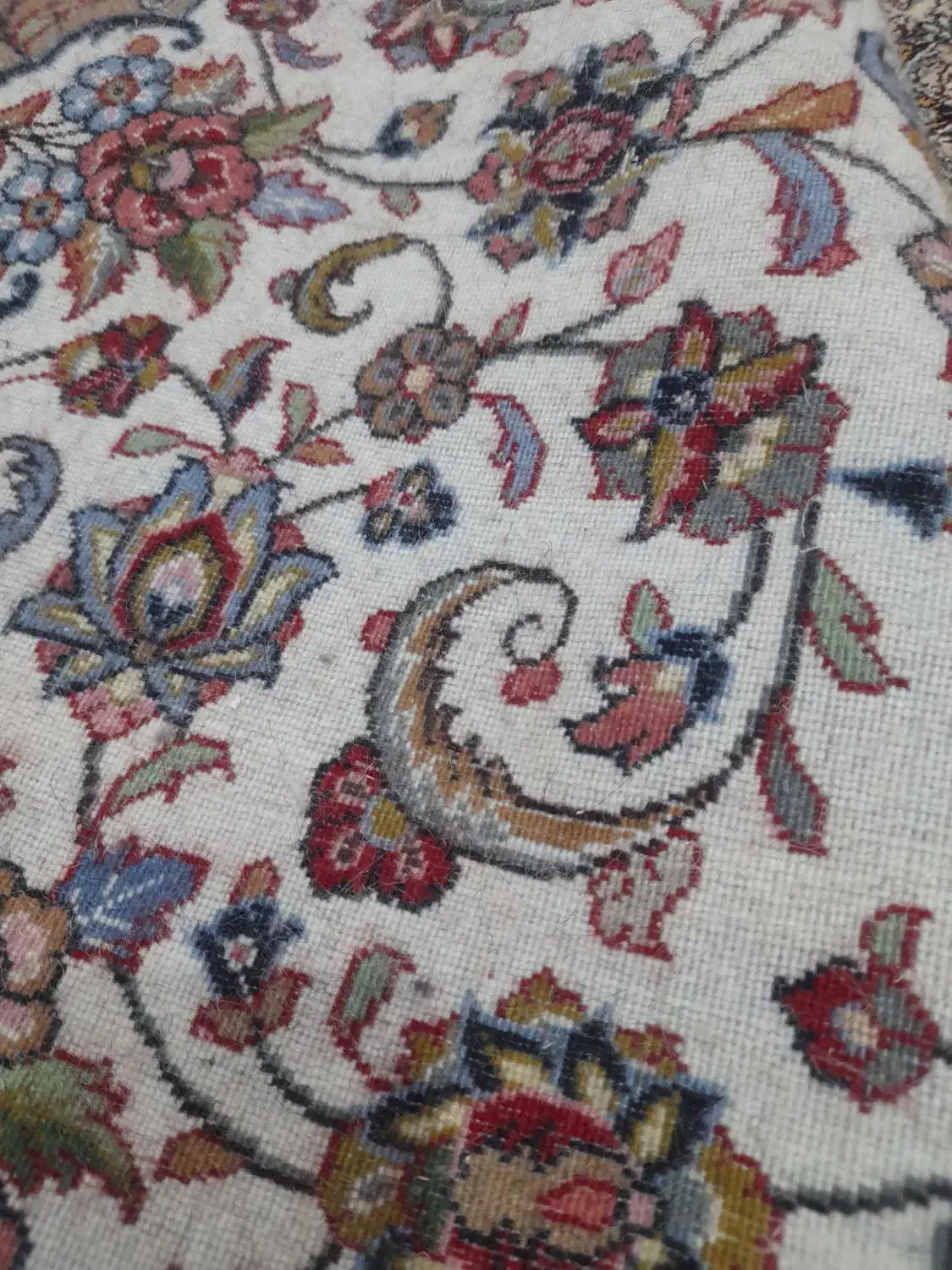 فرش دستبافت زرنیم|فرش|اراک, |دیوار