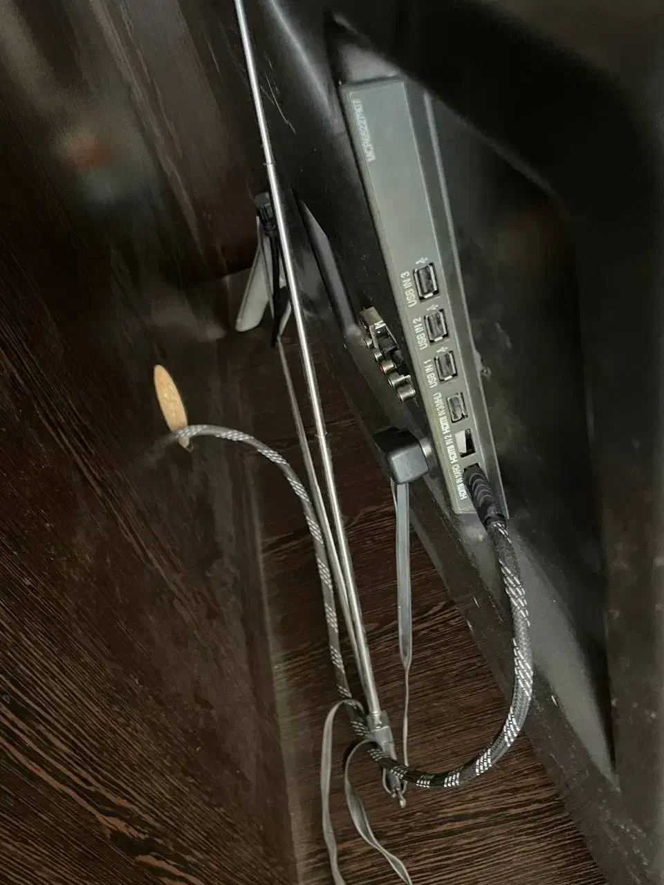 تلوزیون ال جی ۴۲ اینج تمیز و سالم|تلویزیون و پروژکتور|صحنه, |دیوار