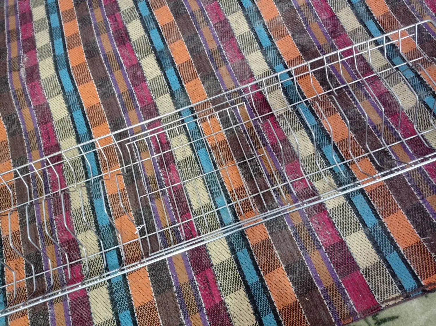 آبچکان تمیز و سالم|آب‌چکان و نظم‌دهنده ظروف|بیرجند, |دیوار