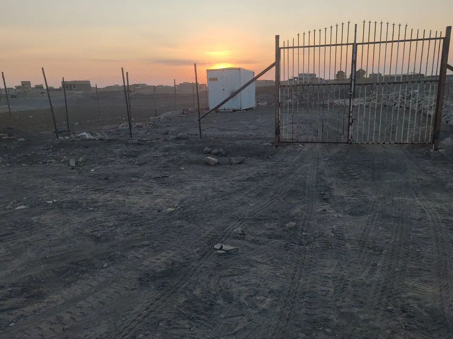 معاوضه و فروش زمین سبزوار اول راه جاده اسفراین|فروش زمین و ملک کلنگی|سبزوار, کهنه آب|دیوار