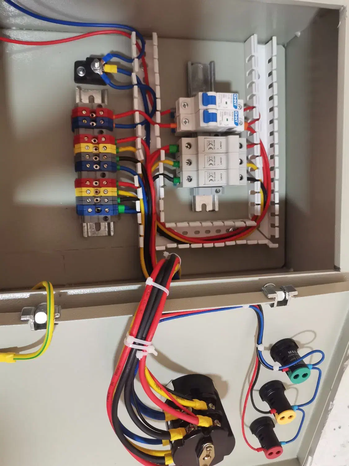 برقکار و جوشکار سیار و ثابت|خدمات پیشه و مهارت|شهرکرد, |دیوار