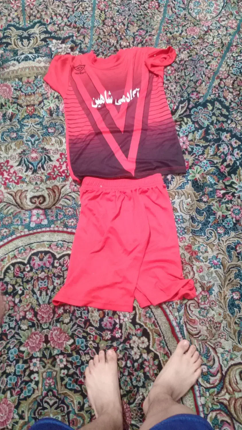 لباس فوتبالی|لباس|درگز, |دیوار