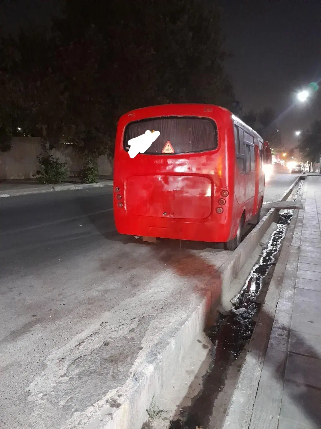 مینی بوس سیترا|خودرو سنگین|اندیشه, اندیشه فاز ۱|دیوار