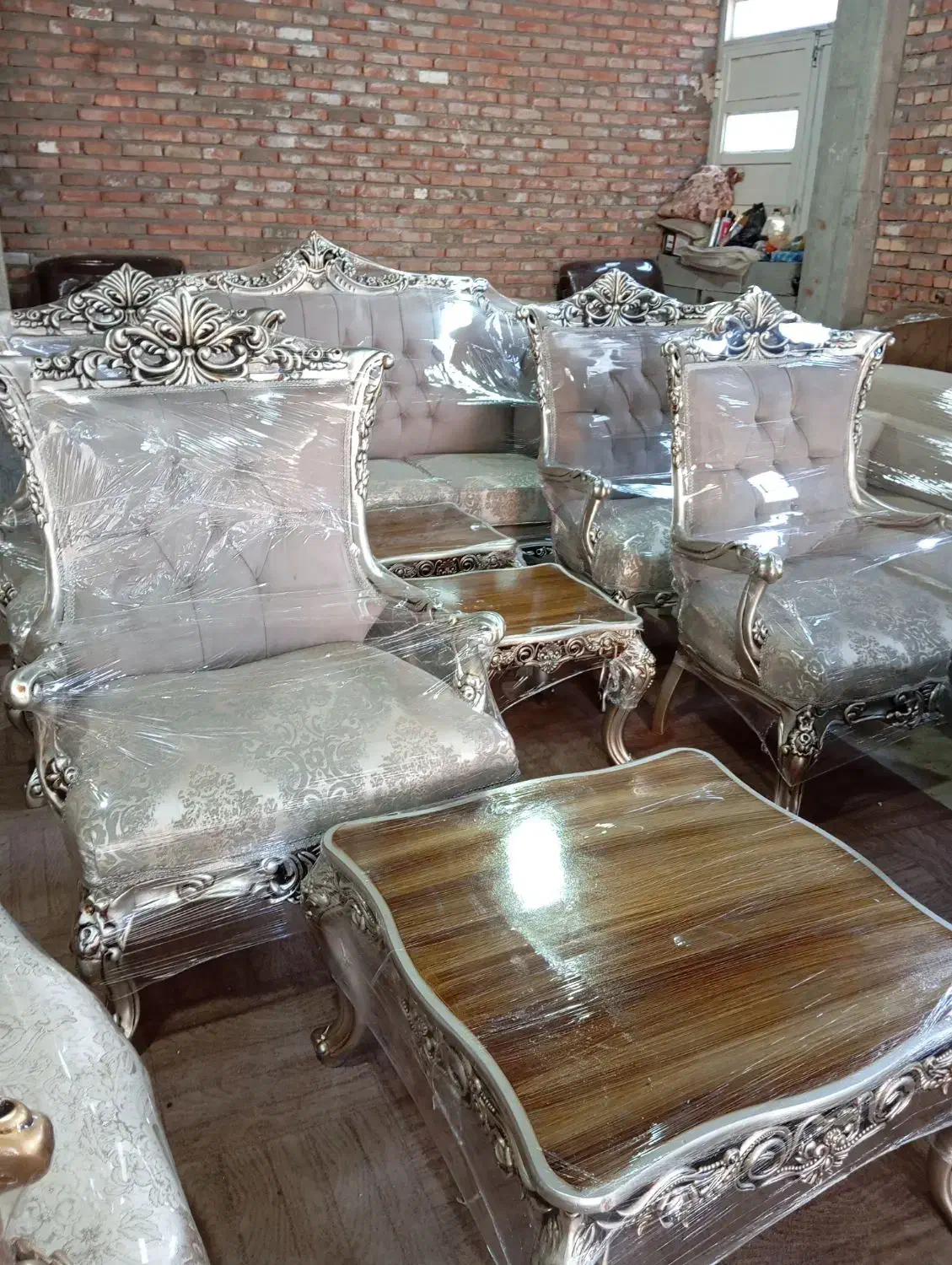 مبل سلطنتی اعیانی کلاسیک اکبندصفر|مبلمان خانگی و میز عسلی|میاندوآب, |دیوار