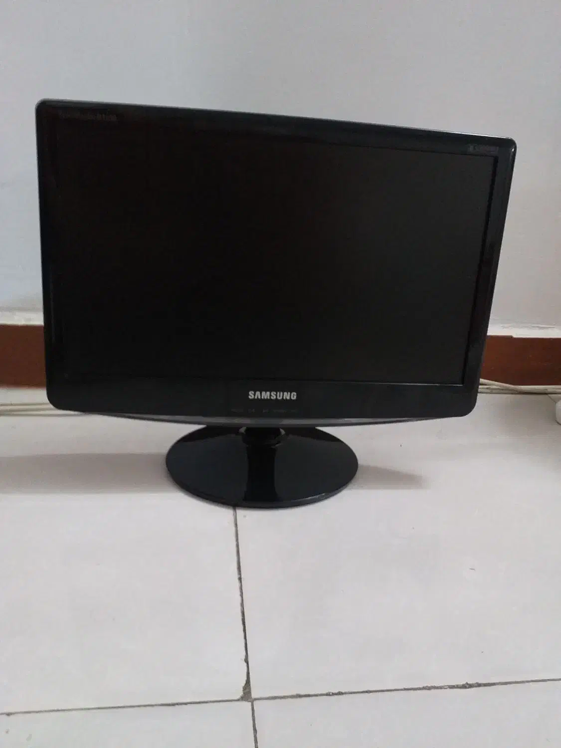 مانیتور ۱۹ اینچ سامسونگ در حد نو کاملا سالم|قطعات و لوازم جانبی رایانه|ری, ظهیرآباد|دیوار