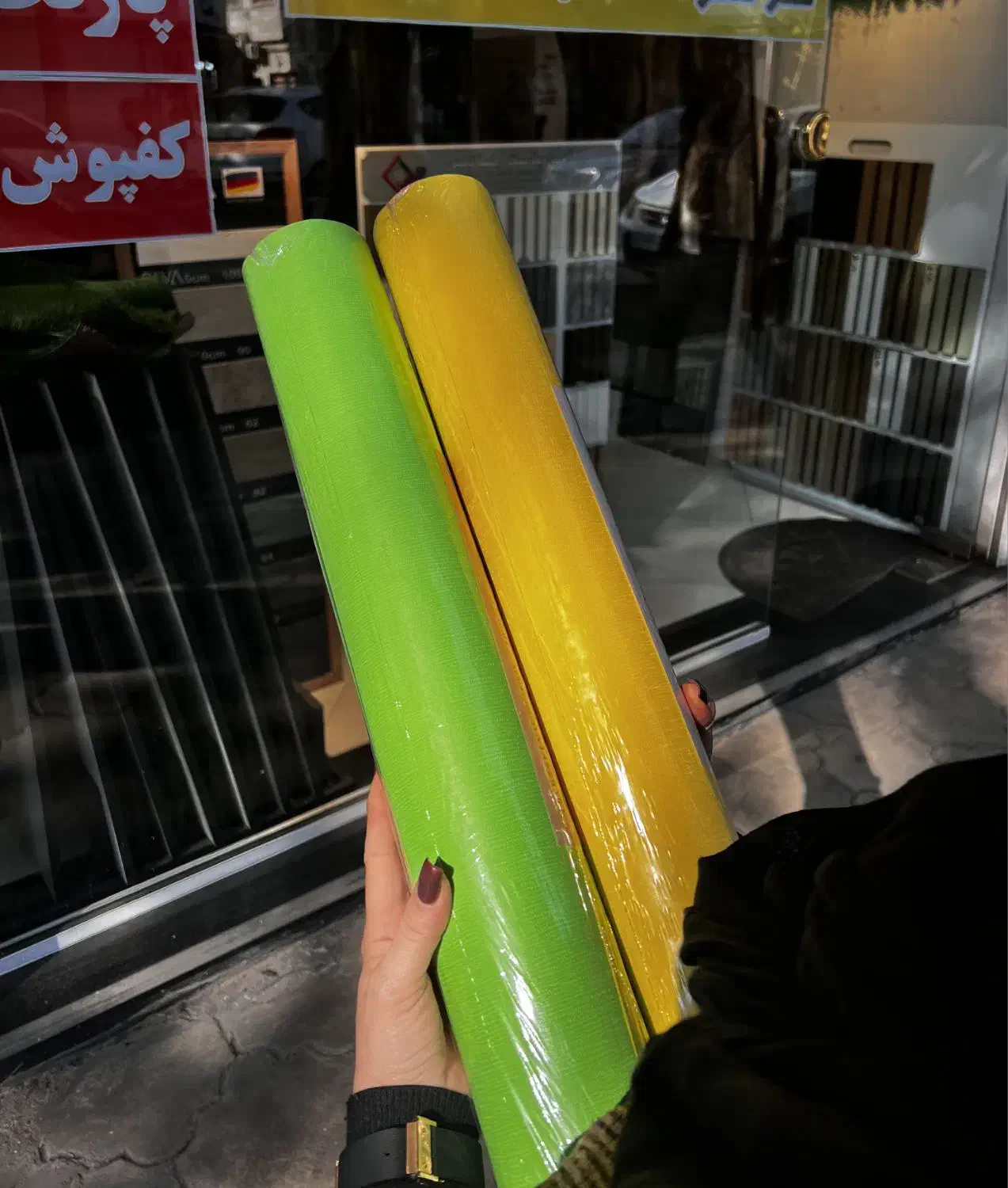 کاغذ دیواری فروش ویژه با قیمت متری ۴۴ هزار تومان|مصالح و تجهیزات ساختمان|لاهیجان, قیام|دیوار