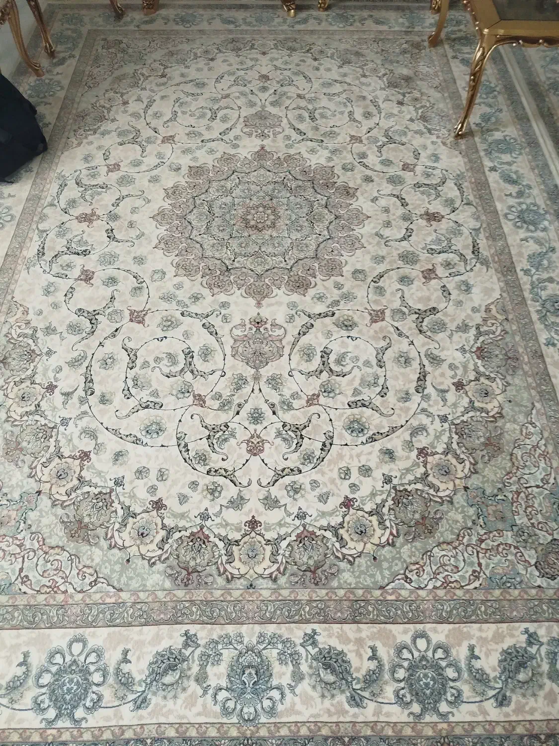 فرش ۹ متری ۲ عدد ، ۶متری یک عدد|فرش|مشهد, طبرسی شمالی|دیوار