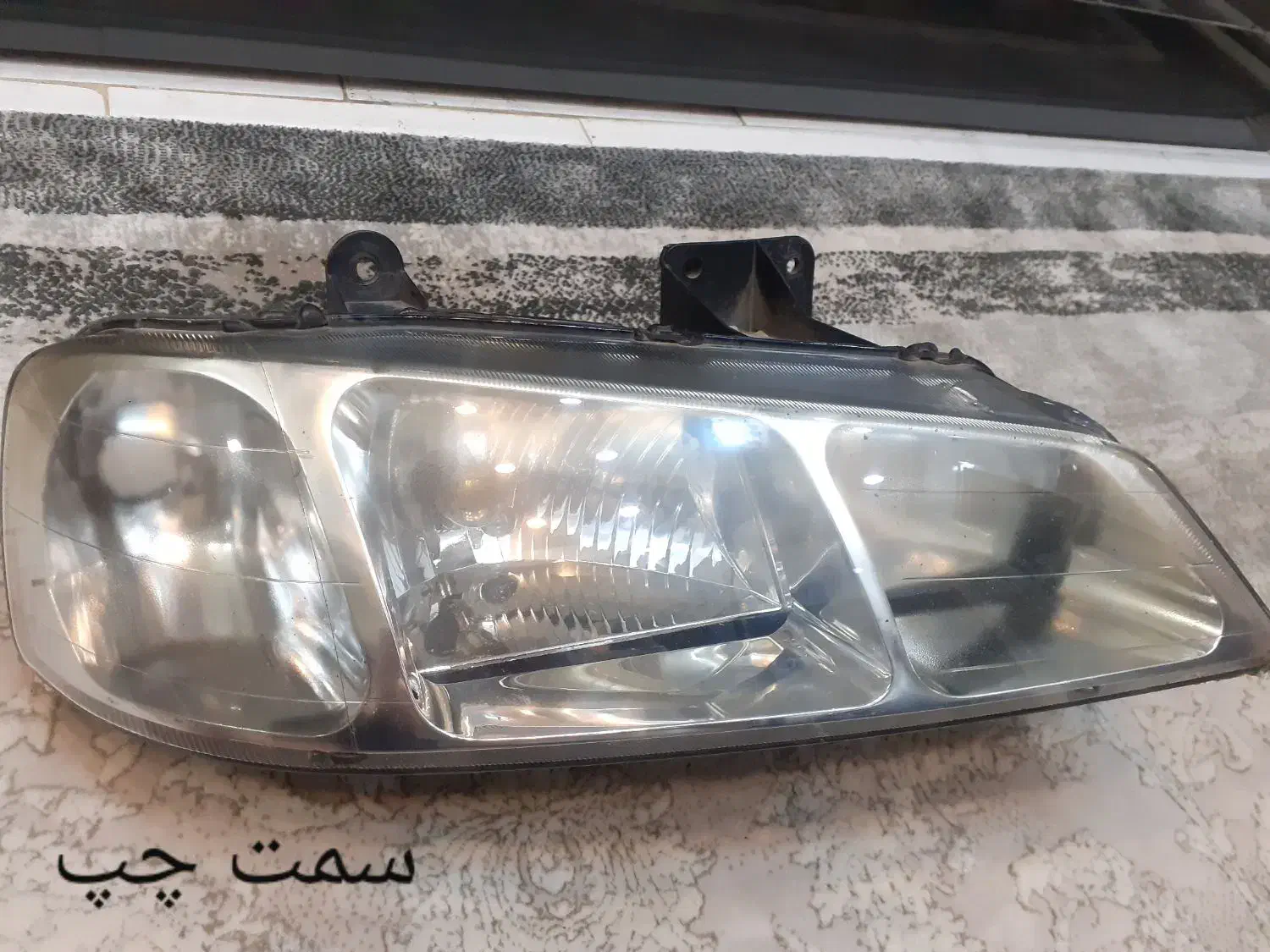 چراغ جلو پژو پارس|قطعات یدکی و لوازم جانبی|کرج, کلاک نو|دیوار