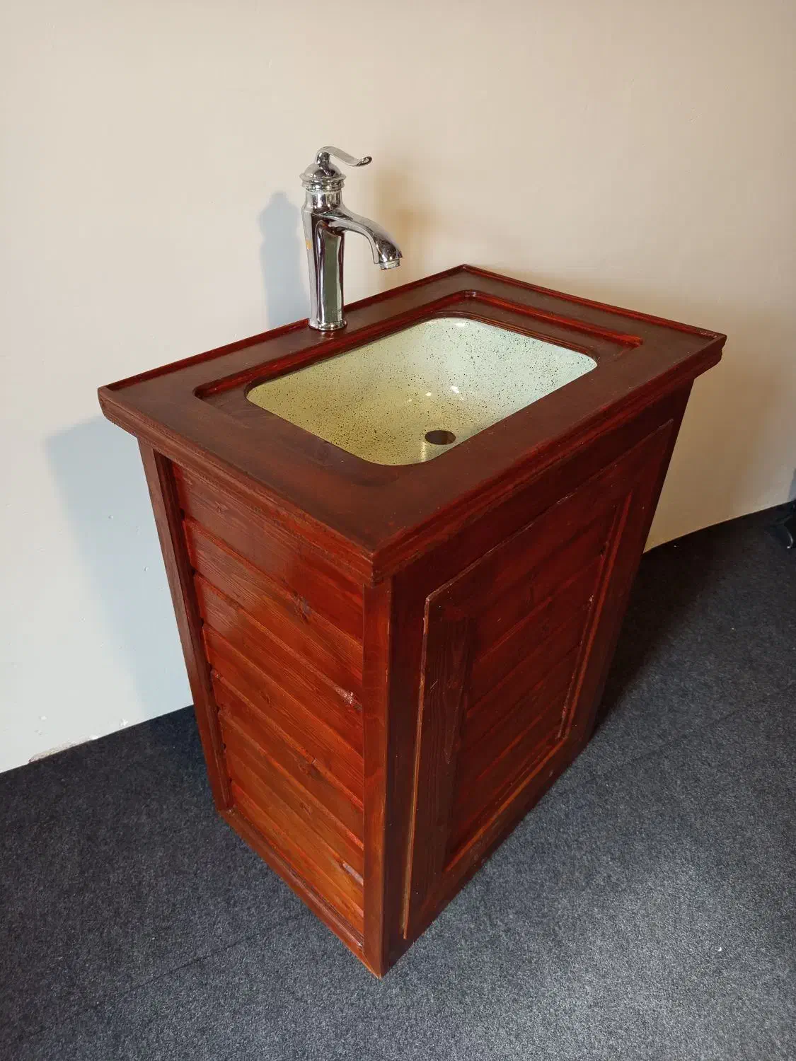 دکوراسیون تمام چوبی|خدمات پیشه و مهارت|رشت, منظریه|دیوار