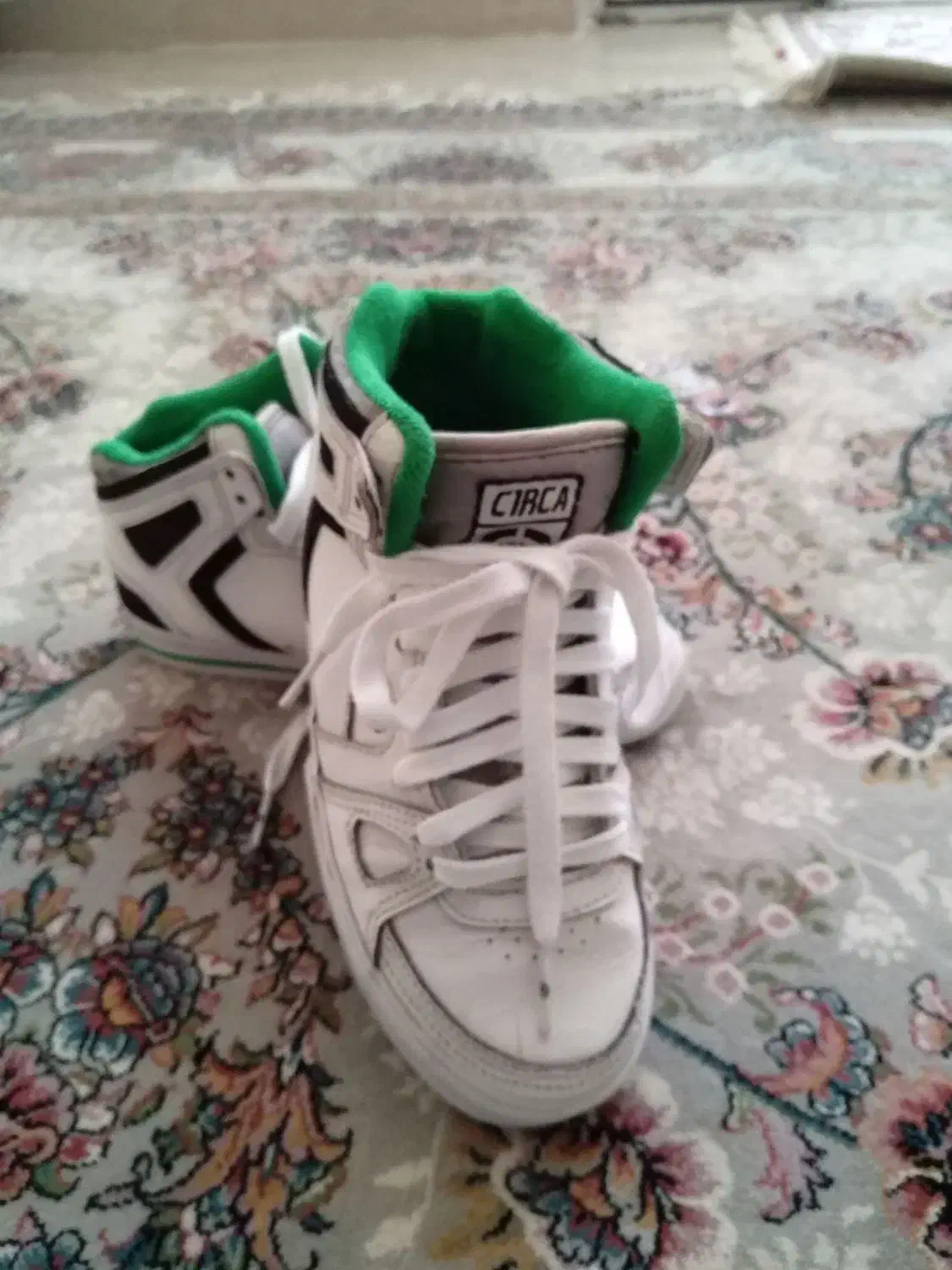 کفش اسپرت خارجی|کیف، کفش، کمربند|نیشابور, هفده شهریور|دیوار