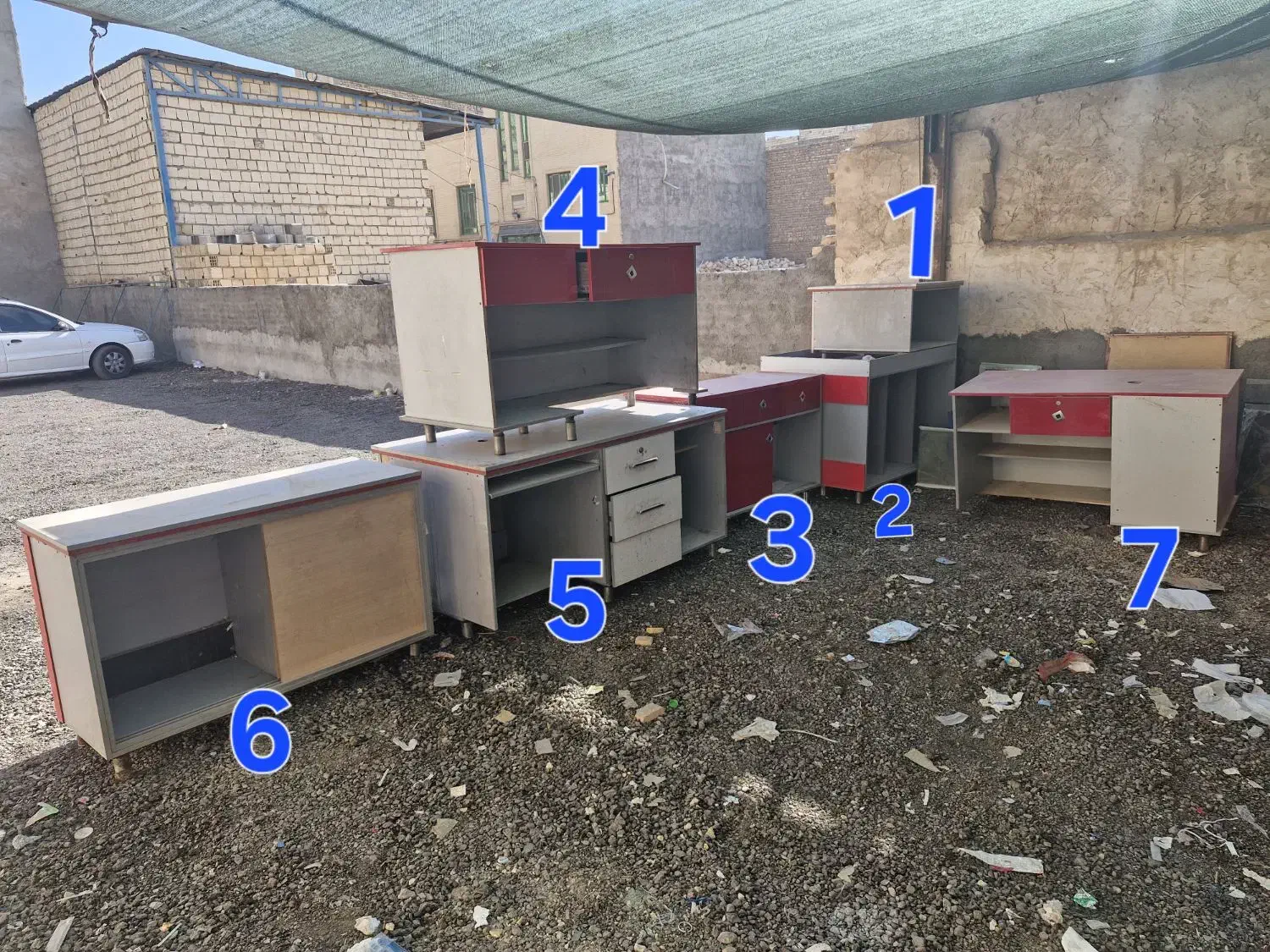 فروش فوری تعدادی میز ام دی اف فروشگاهی|فروشگاه و مغازه|یزد, |دیوار