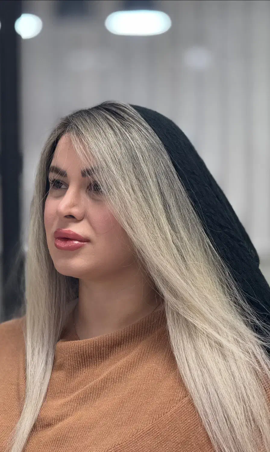 ارائه خدمات رنگ و لایت.|خدمات آرایشگری و زیبایی|ساری, |دیوار