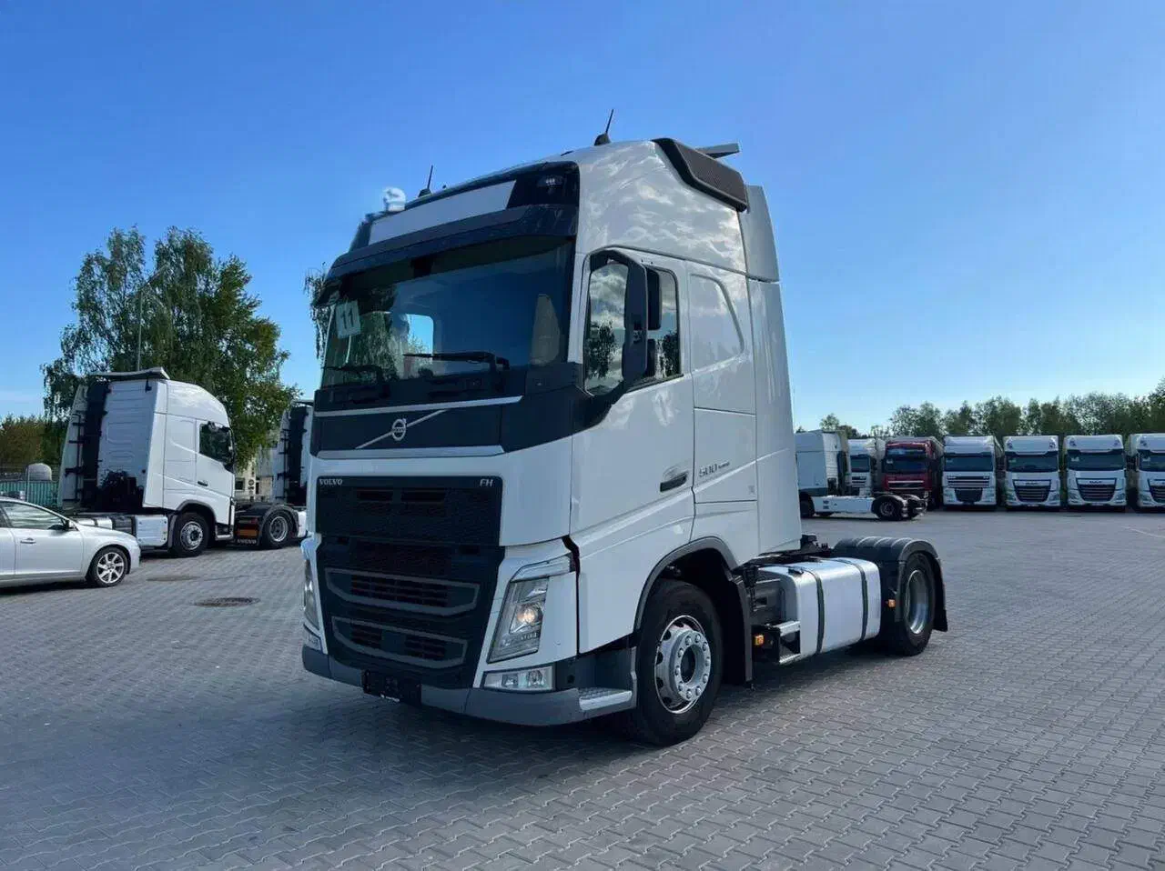 FH500 اف اچ 500|خودرو سنگین|میانه, |دیوار