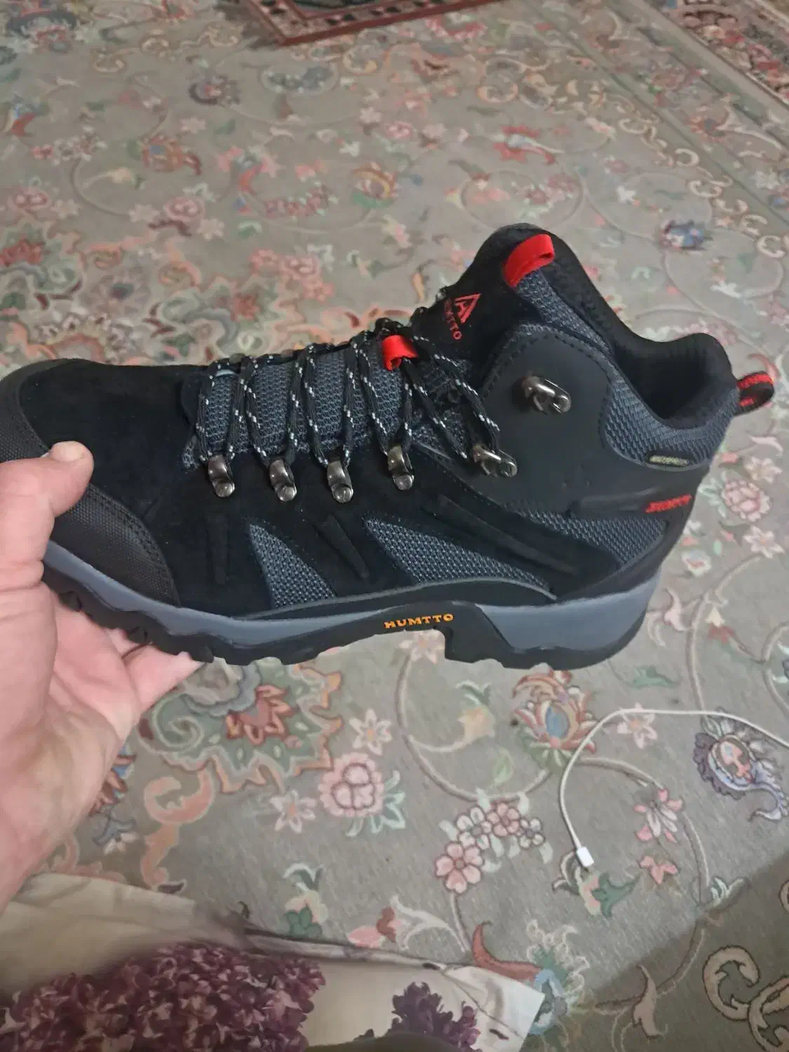 کفش کوهنوردی، نیم بوت شهری هامتو|کیف، کفش، کمربند|تهران, شهرک ولیعصر جنوبی|دیوار