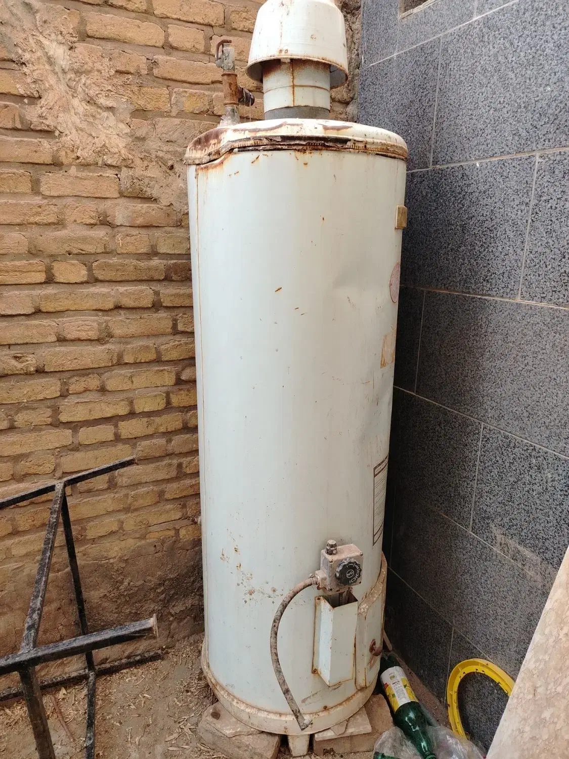 تانکر آب ورق سفید با آب گرم کن همه سلام|آبگرمکن، پکیج، شوفاژ|اردکان, |دیوار