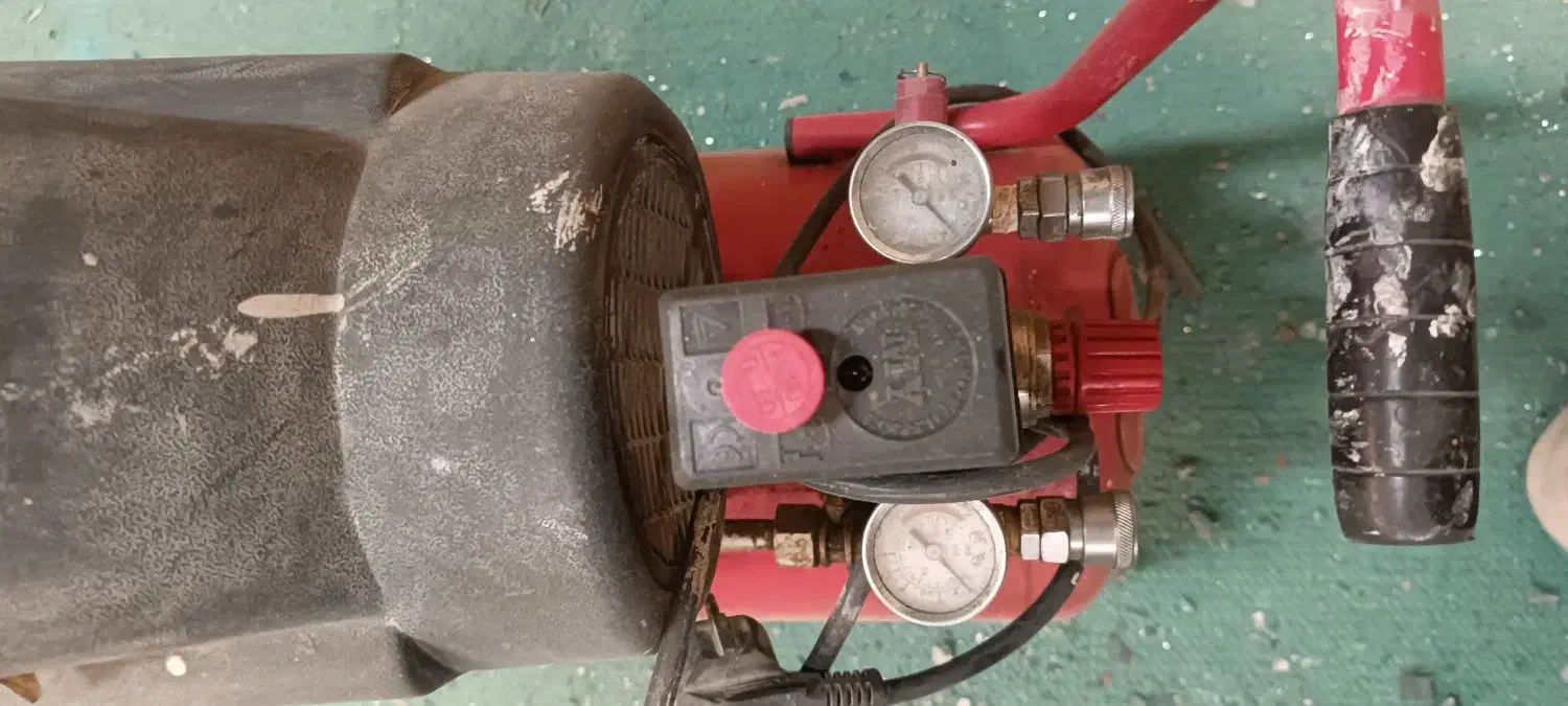 کمپرسور ۵۰ لیتر|مصالح و تجهیزات ساختمان|تهران, هفت چنار|دیوار