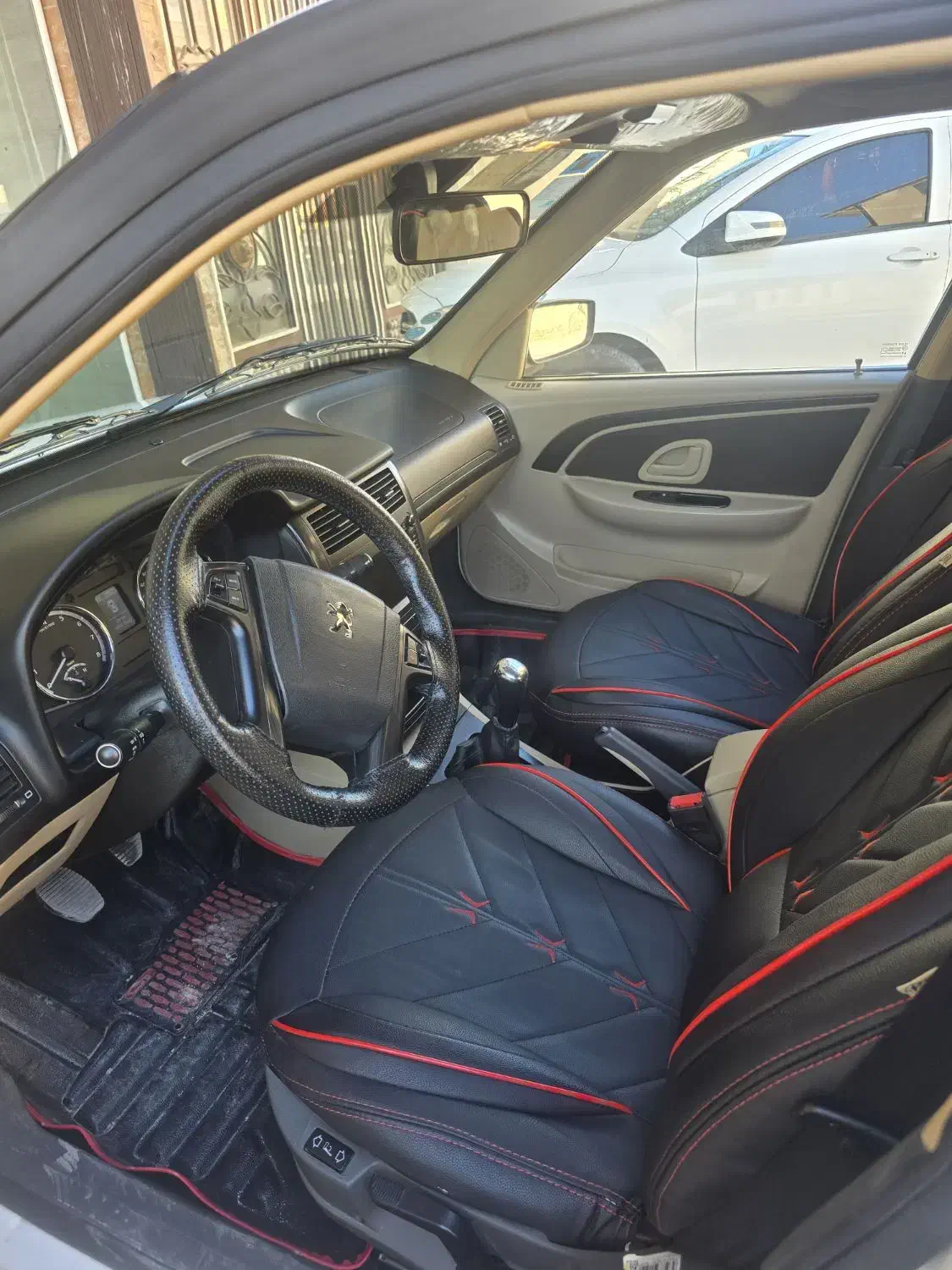 پارس ‌‌ای ال ایکس. مدل ۴۰۲. درحد خشک  بدون نقطه|خودرو سواری و وانت|مهران (ایلام), |دیوار