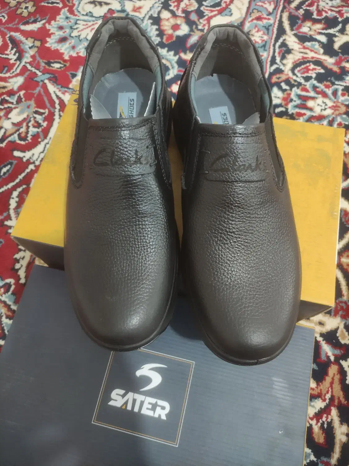 کفش|کیف، کفش، کمربند|ساوه, |دیوار