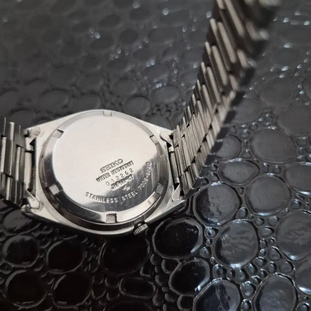 ساعت قدیمی|ساعت|خمینی‌شهر, |دیوار