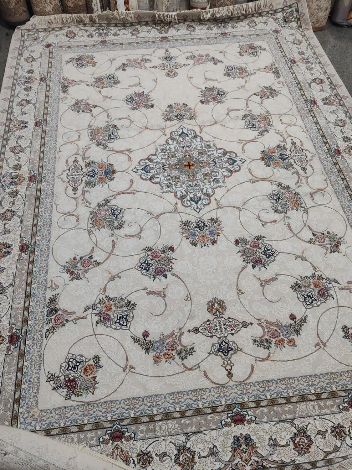 2تخته فرش 12متری افشان برلیان 700شانه صدفی|فرش|قم, نیروگاه|دیوار