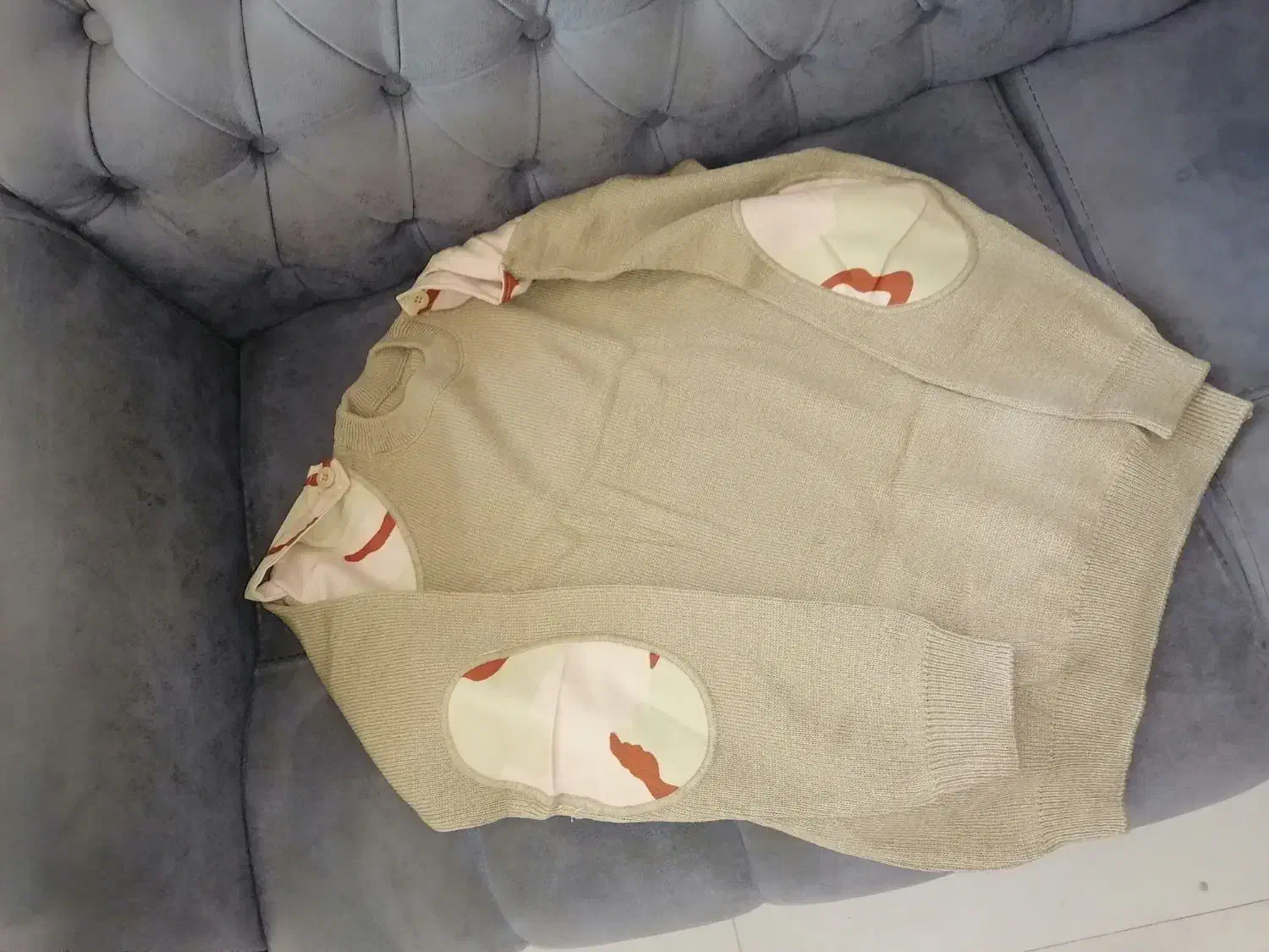 لباس مرزبانی|لباس|مشهد, مصلی (کارمندان اول)|دیوار