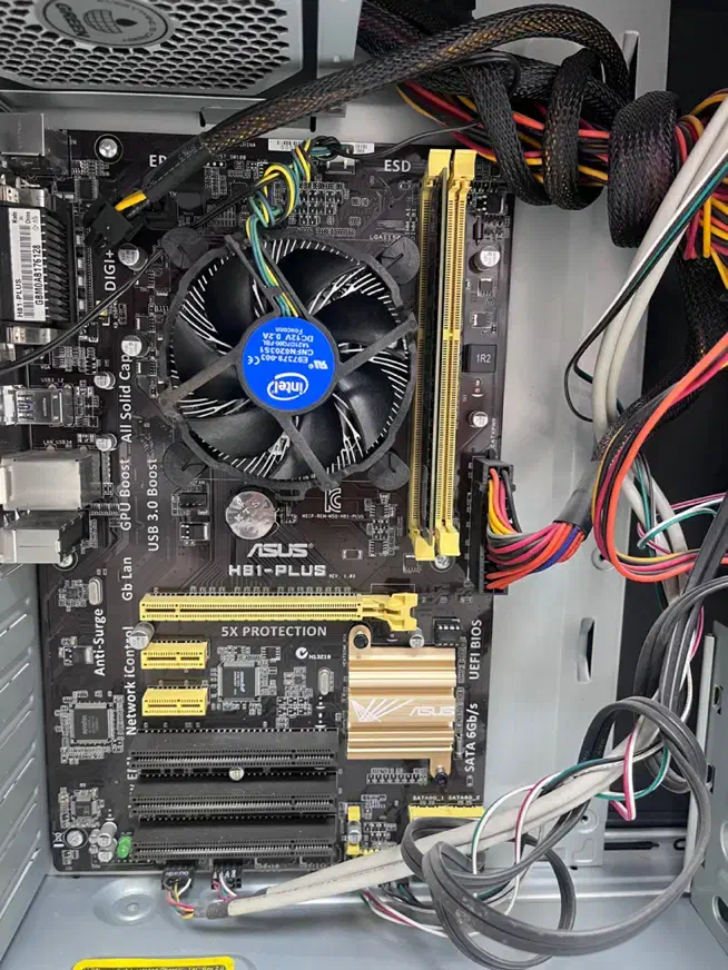 کامپیوتر کیس گیمینگ core i3|رایانه رومیزی|کهریزک, |دیوار