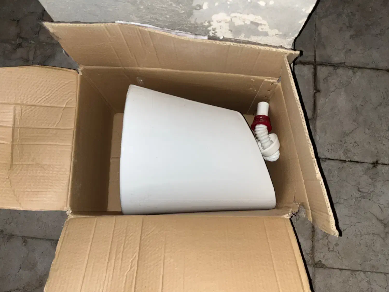 سنگ روشویی|لوازم سرویس بهداشتی|کیش, |دیوار