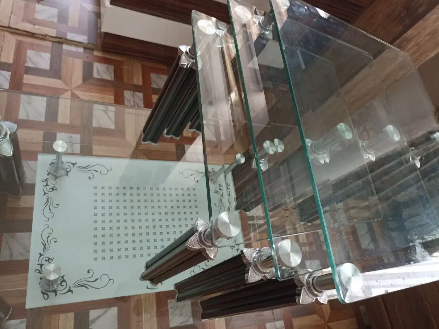 میز عسلی در حد نو|مبلمان خانگی و میز عسلی|کرمانشاه, |دیوار