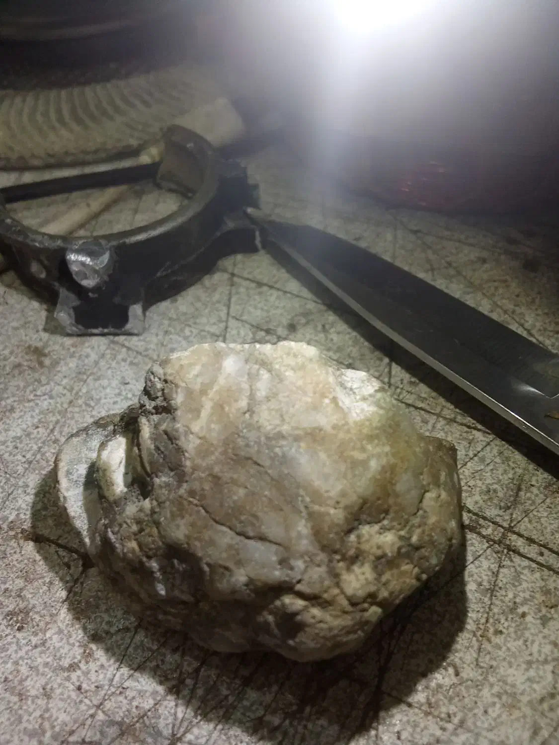 سنگهای خام|کلکسیون اشیاء عتیقه|طرقبه, |دیوار