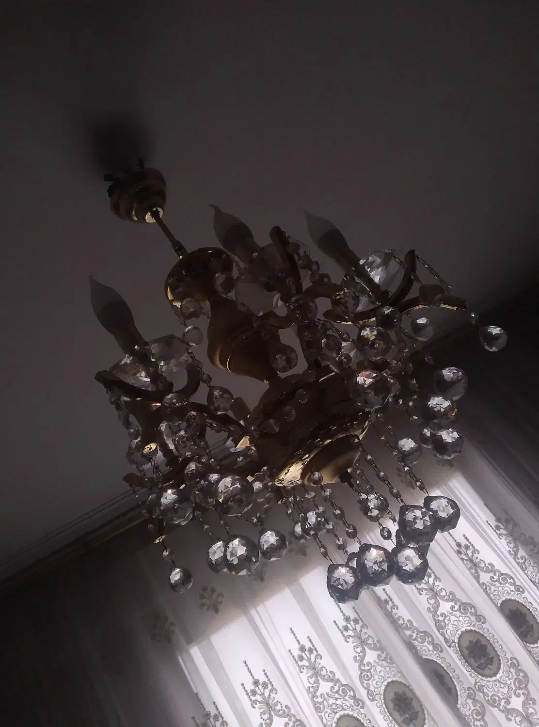 یک عدد لوستر|لوستر و چراغ آویز|قزوین, |دیوار