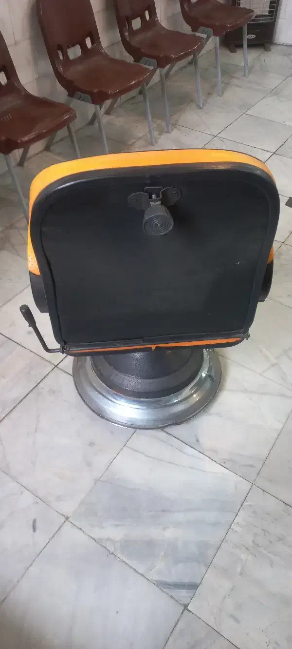 صندلی آرایشگاه|صندلی و نیمکت|بروجرد, |دیوار