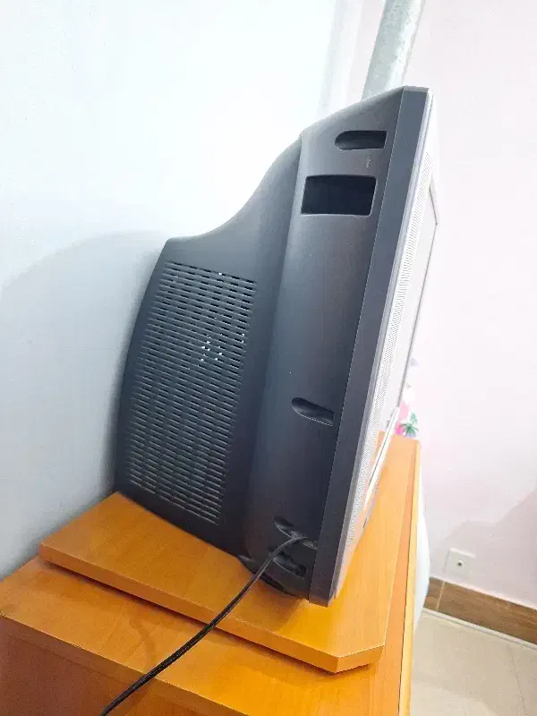 تلویزیون ال جی|تلویزیون و پروژکتور|بروجرد, |دیوار