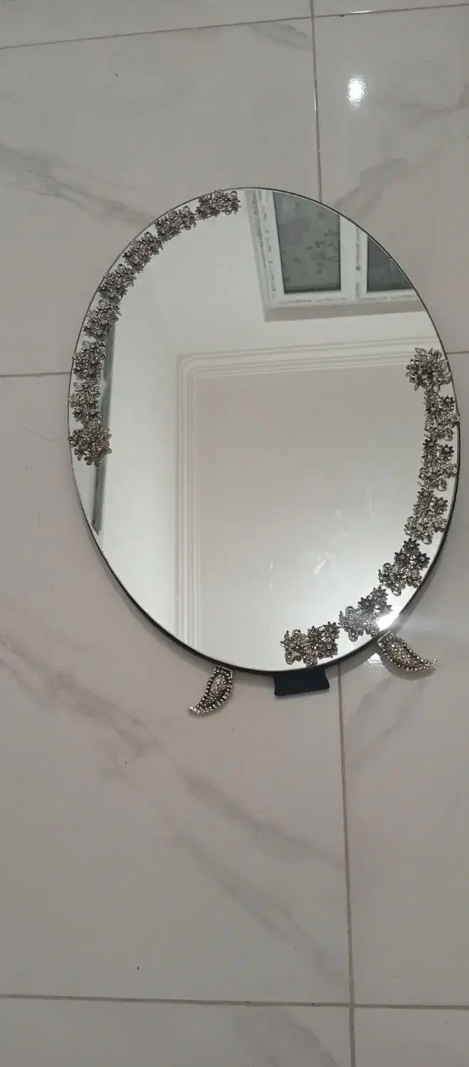 آینه نیشانی|آینه|شوط, |دیوار