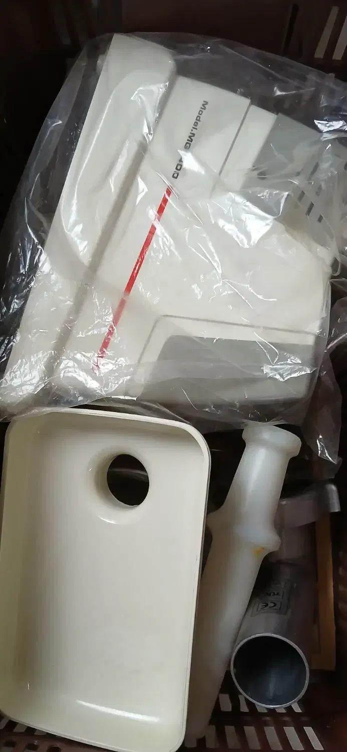 یک عدد چرخ گوشت سالم بدون هیچ ایرادی|خردکن، آسیاب، غذاساز|دالخانی, |دیوار