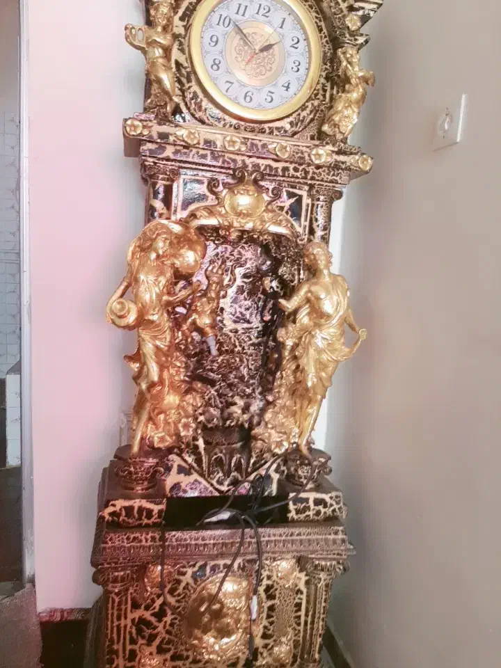 ب خاطر کمبود جا|ساعت دیواری و تزئینی|تهران, شهرک استقلال|دیوار