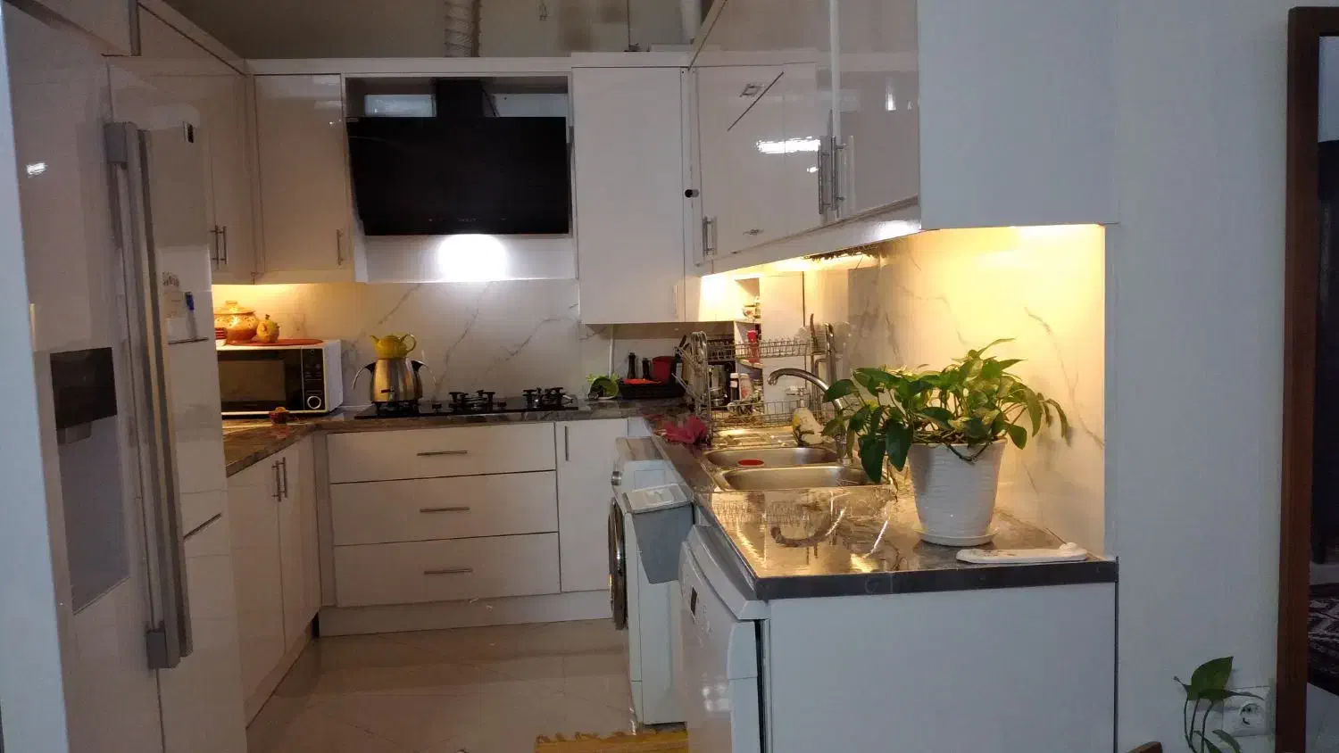 آپارتمان ۸۵ متری اوایل امیریه|فروش آپارتمان|مشهد, امیریه|دیوار