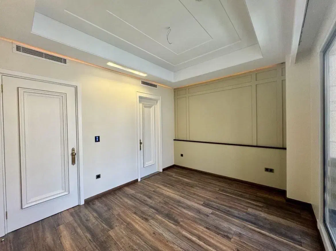 دیباجی جنوبی/۲۴۰متر ۳خواب مستر/تکواحدی/نوساز/لابی