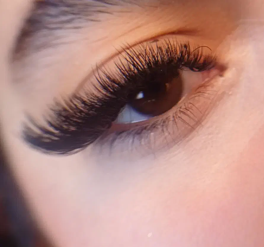 اکستنشن مژه ۱۷۰ تومان ۱۰ نفر ظرفیت|خدمات آرایشگری و زیبایی|رشت, بازار|دیوار