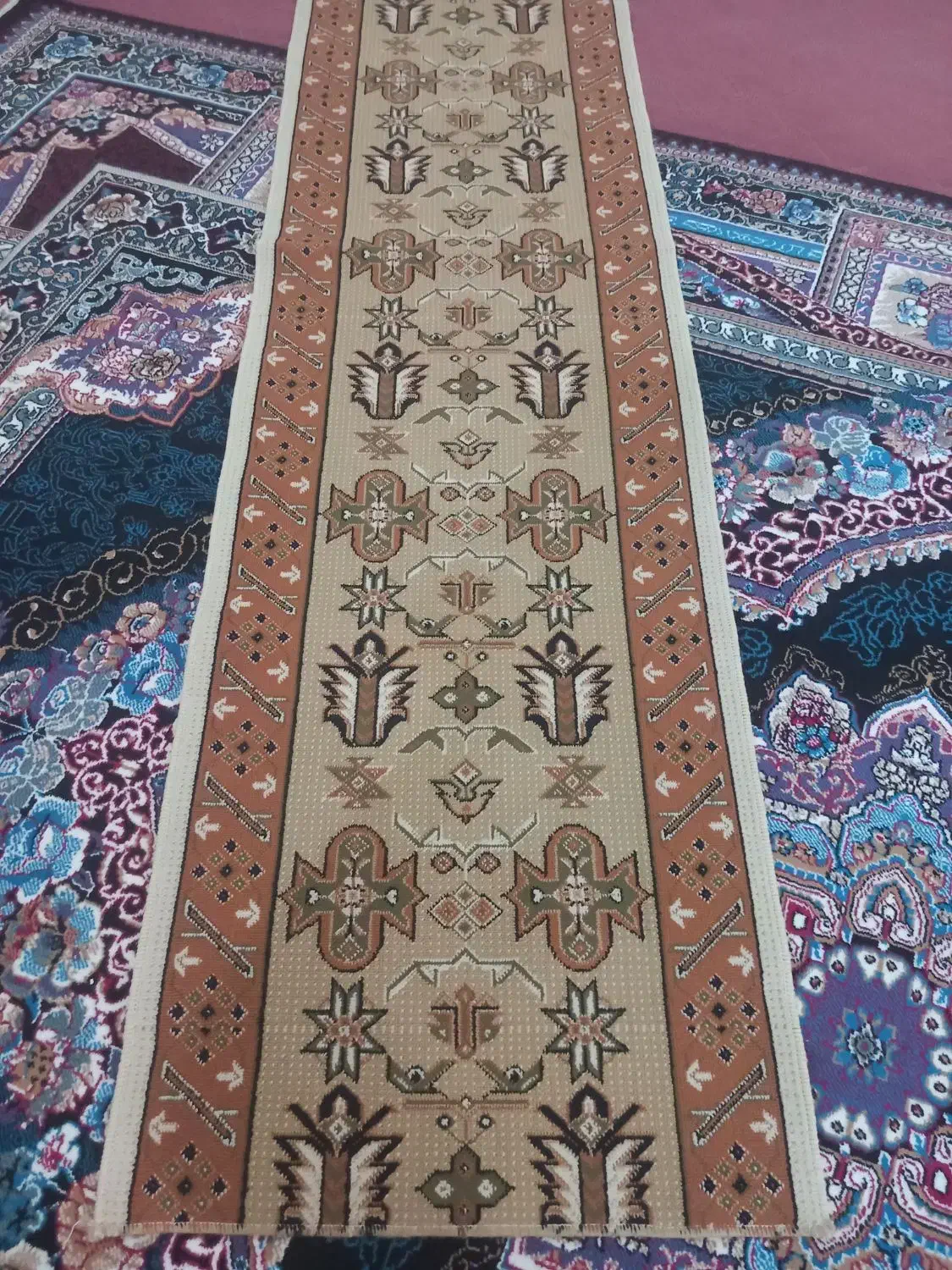 گلیم فرش یکی چهارمتره وبعدی سه ونیم  عرض ۷۰|گلیم، جاجیم، گبه|آبادان, |دیوار