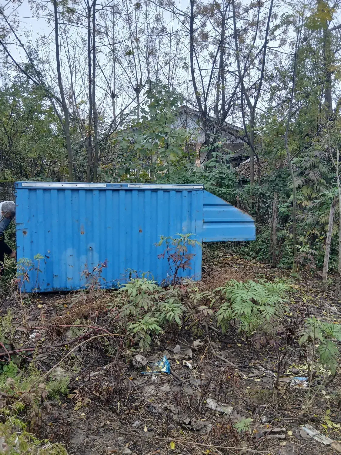 اتاق بالای نیسان سالم و تمیز|قطعات یدکی و لوازم جانبی|حویق, |دیوار