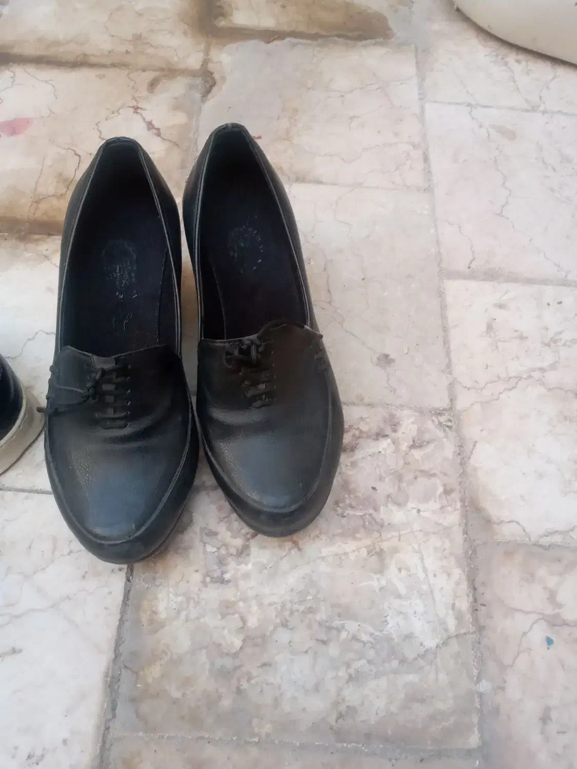 کفش در حد نو 100هزار تومان سایز 38|کیف، کفش، کمربند|اصفهان, الهیه|دیوار