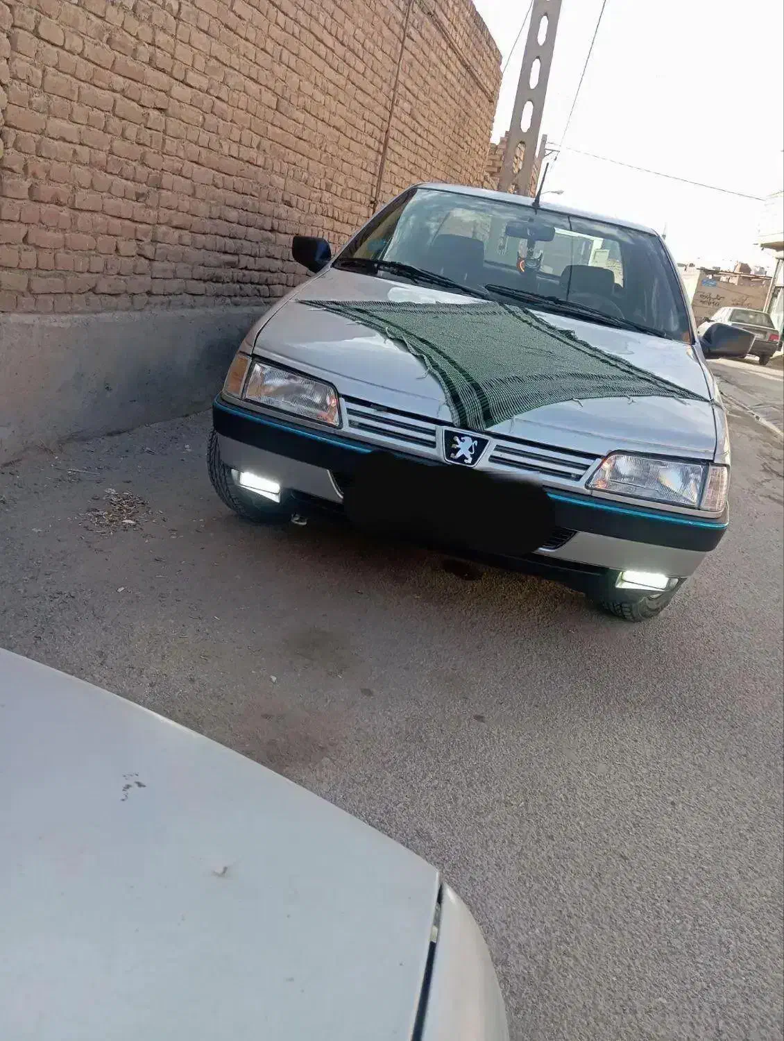 پژو ۴۰۵ نقره ای ب فروش میرسد|خودرو سواری و وانت|بناب, |دیوار
