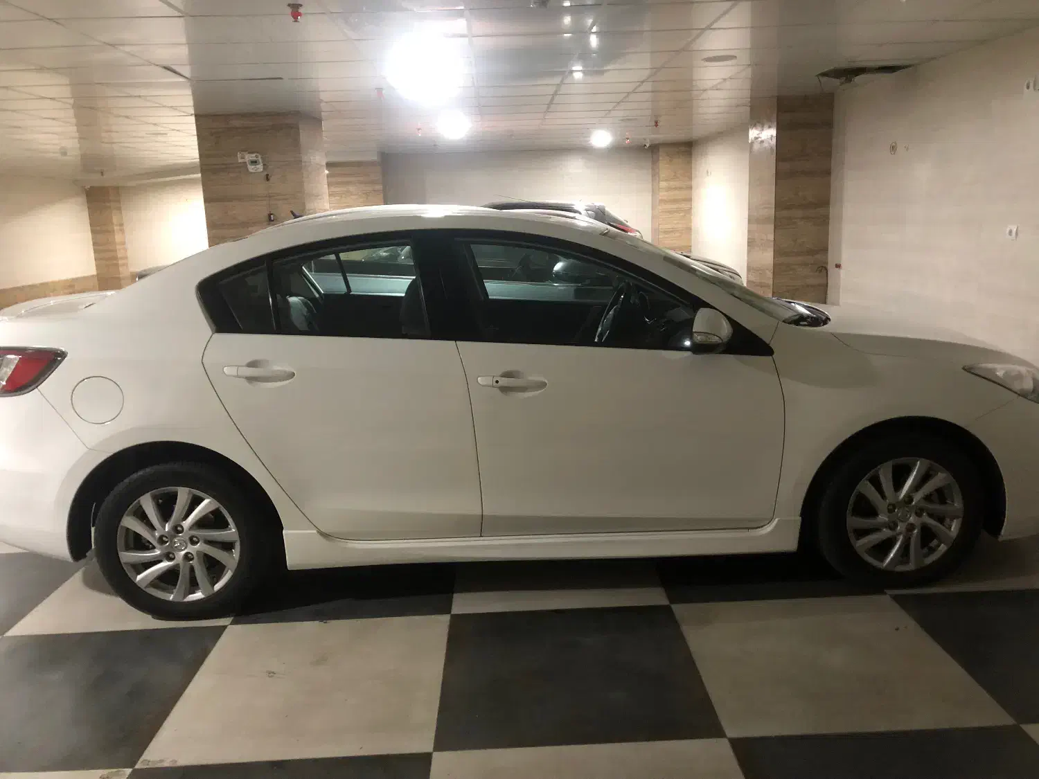 مزدا ۳نیو|خودرو سواری و وانت|تبریز, |دیوار