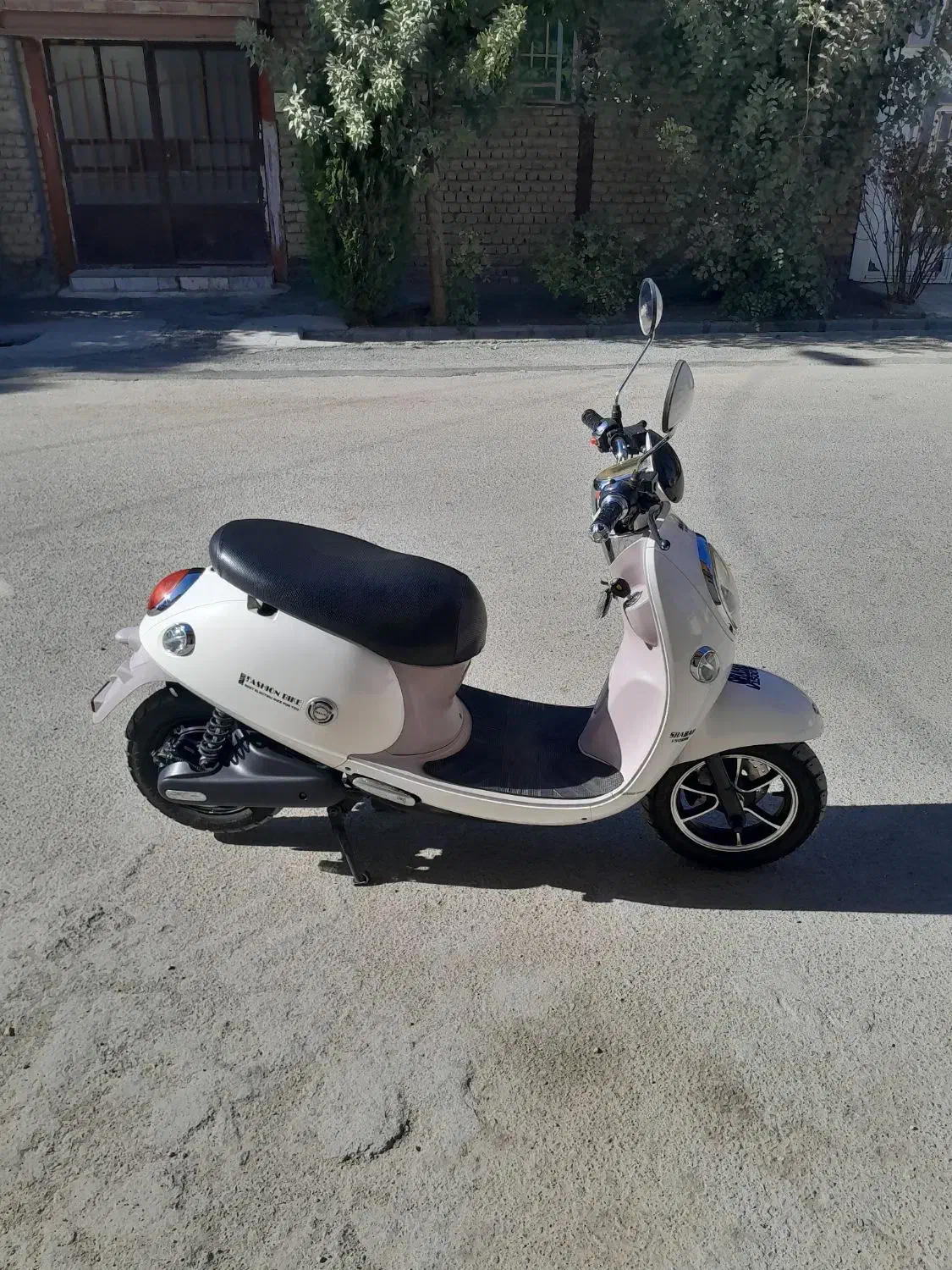 موتور برقی|موتورسیکلت|بروجرد, |دیوار