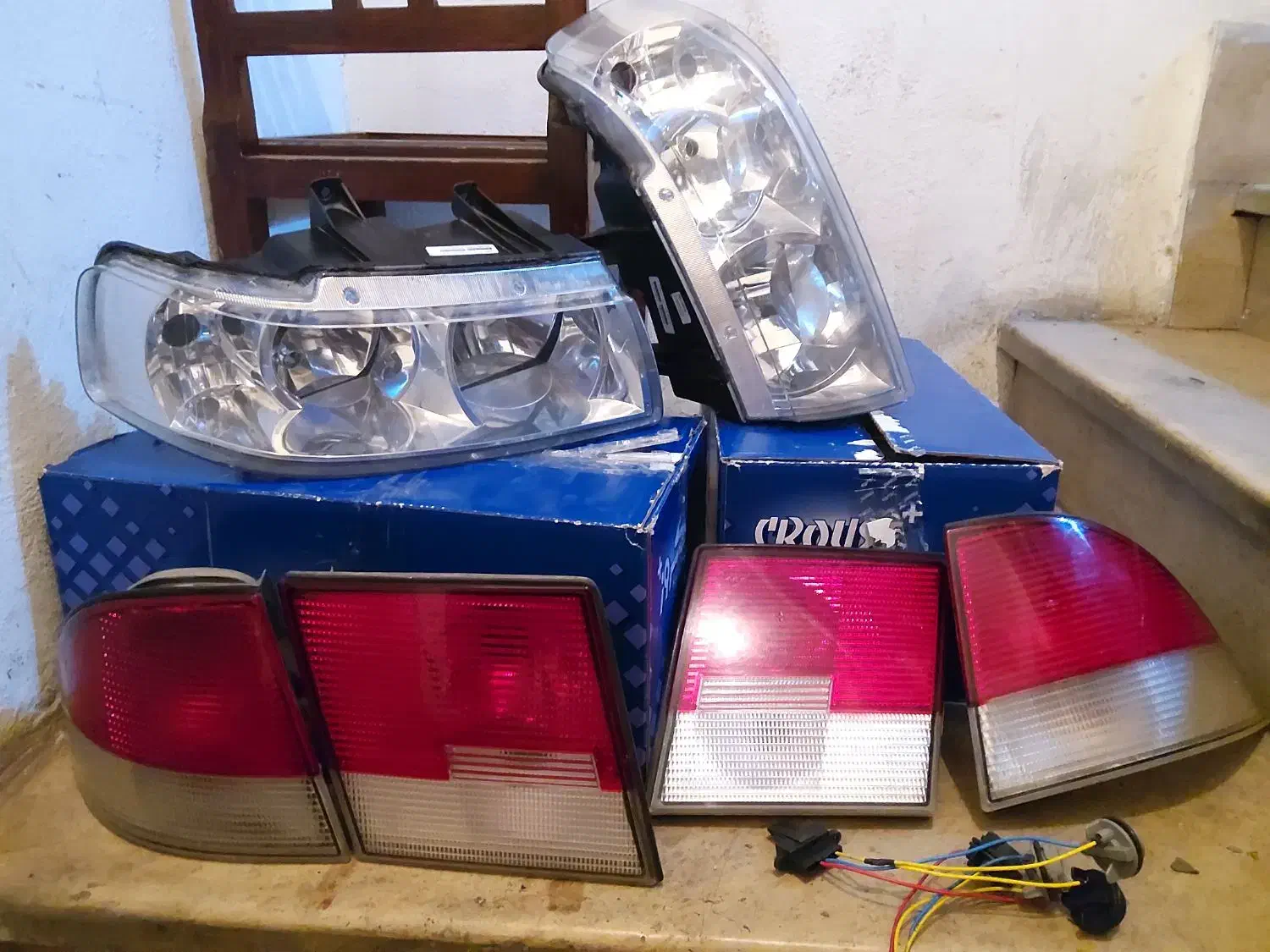 چراغ کامل و4حلقه تایر سمندX7 و دینام استارت پراید|قطعات یدکی و لوازم جانبی|تهران, خواجه نظام الملک|دیوار