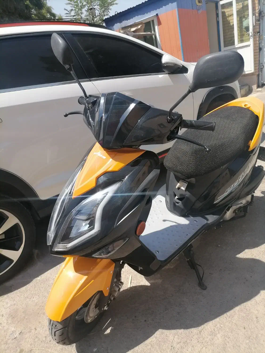 موتور عرفان 110 سال 1402|موتورسیکلت|اراک, |دیوار