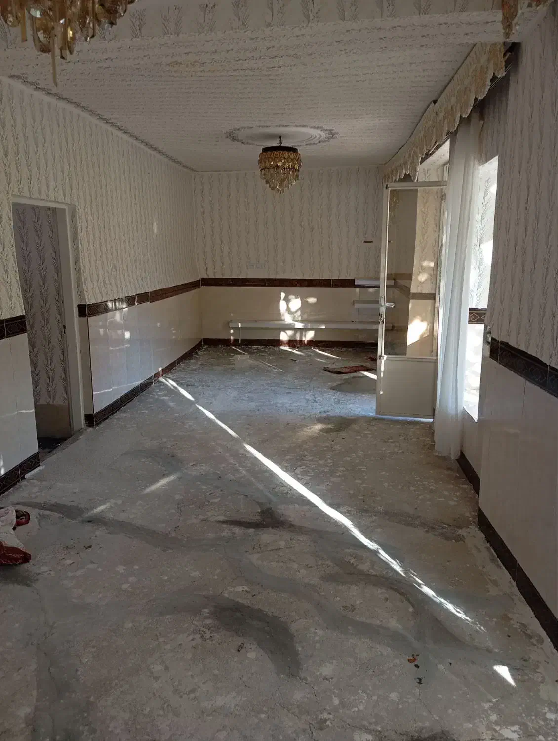 خانه|فروش خانه و ویلا|بیستون, |دیوار