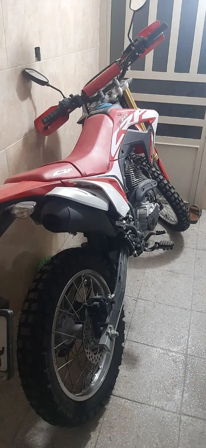 تریل توسان مدل ۴۰۳|موتورسیکلت|یزد, |دیوار